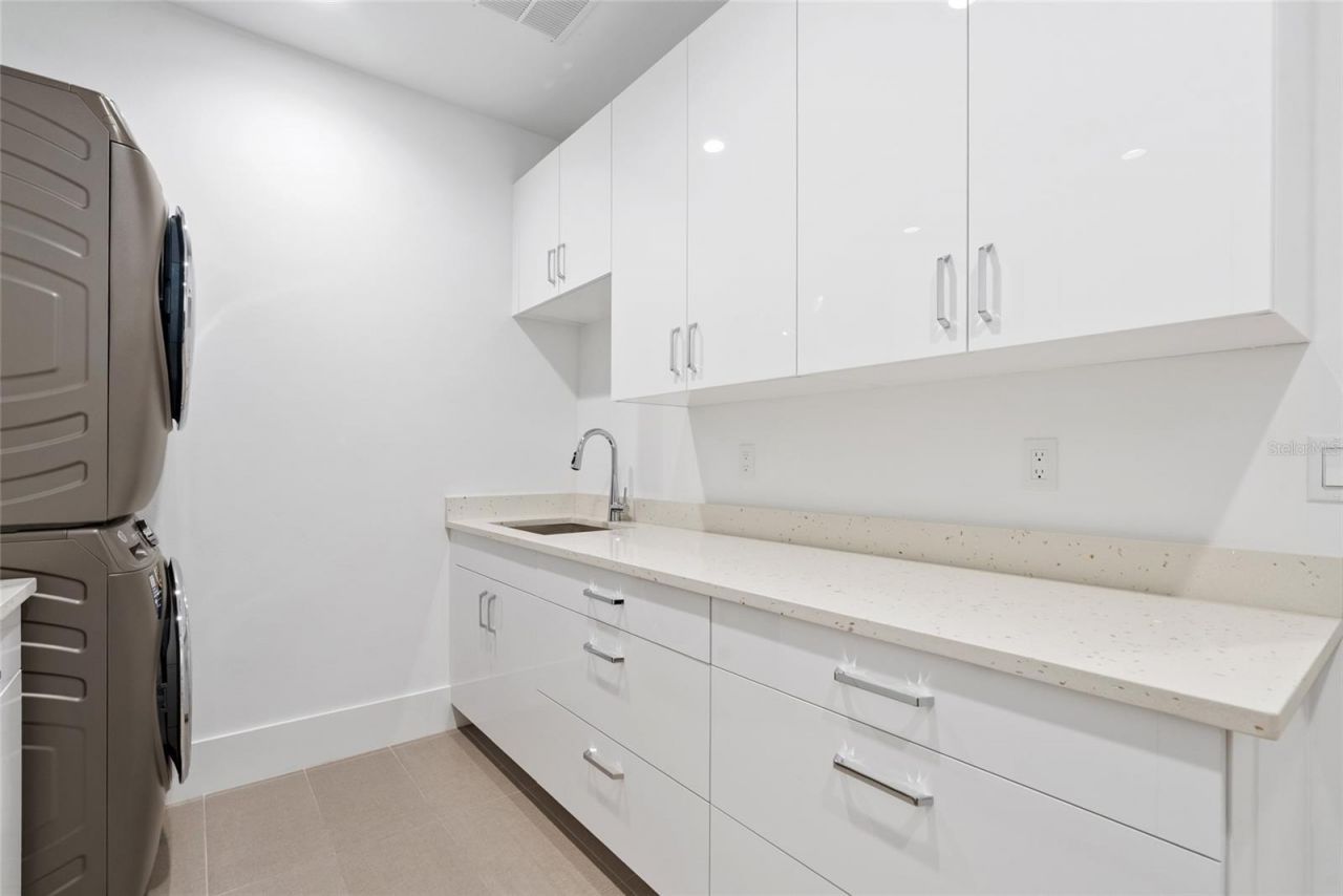 1429 Westbrook Drive, Sarasota, FL 34231 Photo