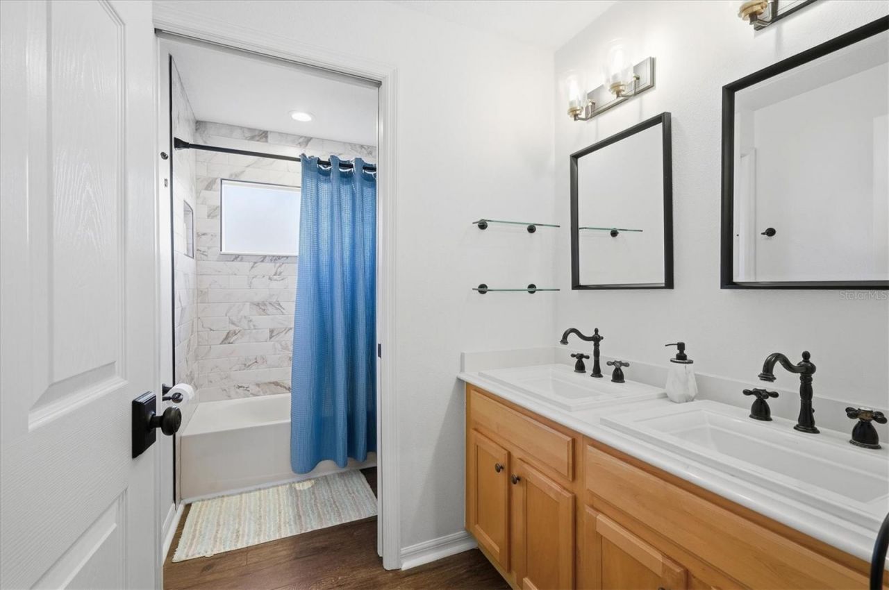 8242 Snowy Egret Place, Bradenton, FL 34202 Photo