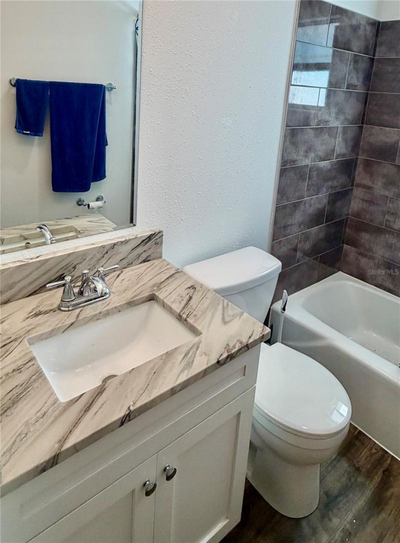3364 Ramblewood Way, Unit 12, Sarasota, FL 34237 Photo