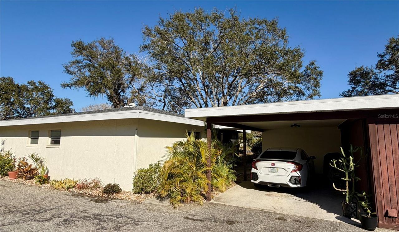 3364 Ramblewood Way, Unit 12, Sarasota, FL 34237 Photo