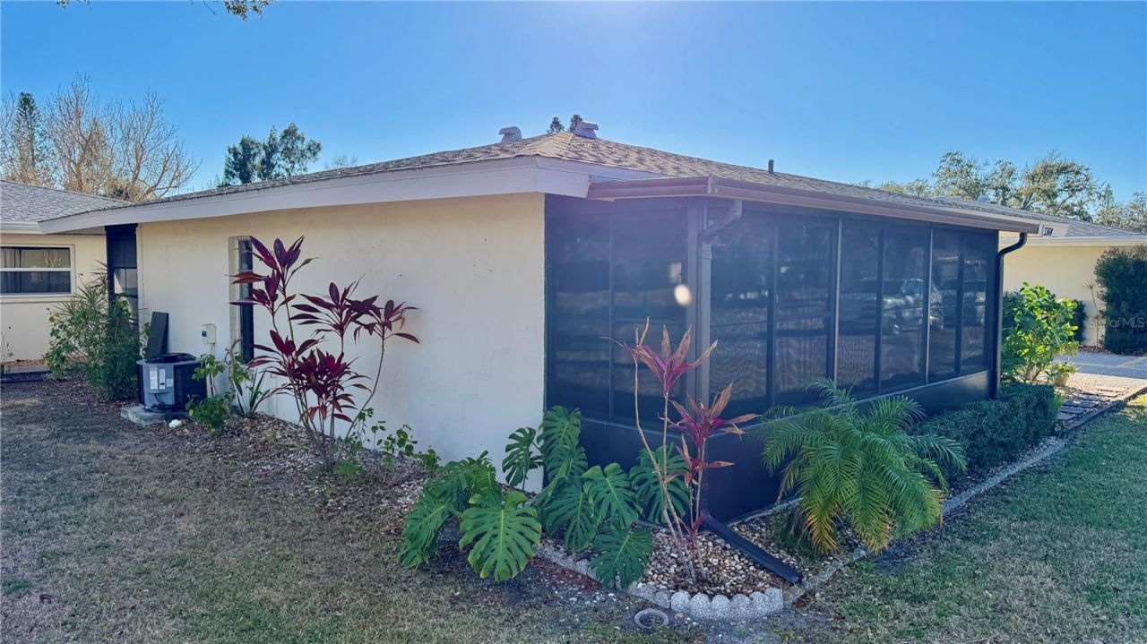 3364 Ramblewood Way, Unit 12, Sarasota, FL 34237 Photo