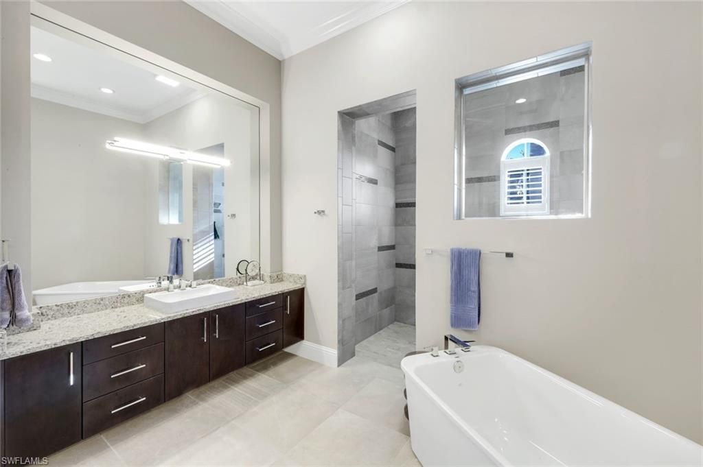 3828 Isla Del Sol Way, Naples, FL 34114 Photo