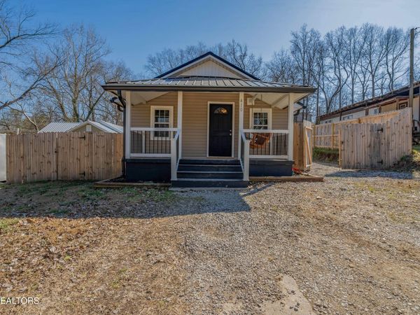 410 N Douglas Ave, Rockwood, TN 37854