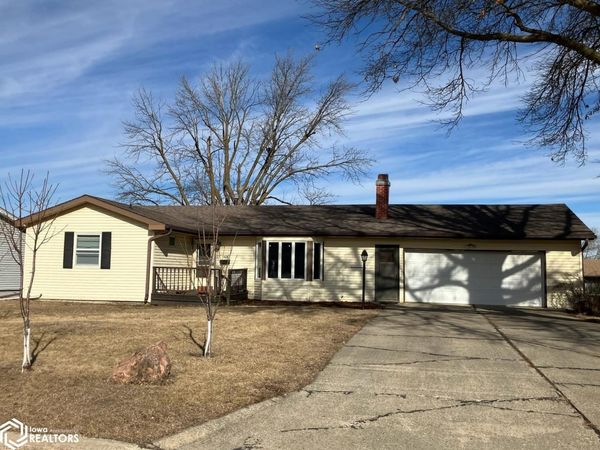 405 NW Hayes Street, Greenfield, IA 50849