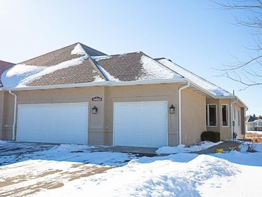 18055 39th Place N, Plymouth, MN 55446