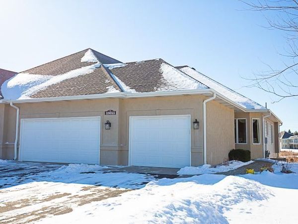 18055 39th Place N, Plymouth, MN 55446