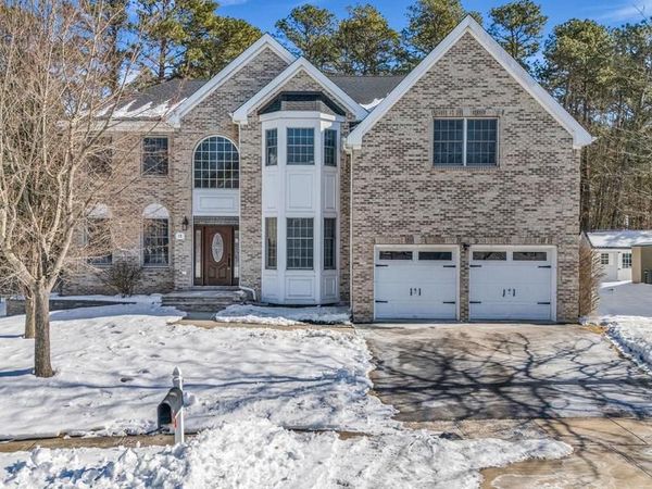 18 VICARI WAY, TUCKERTON, NJ 08087