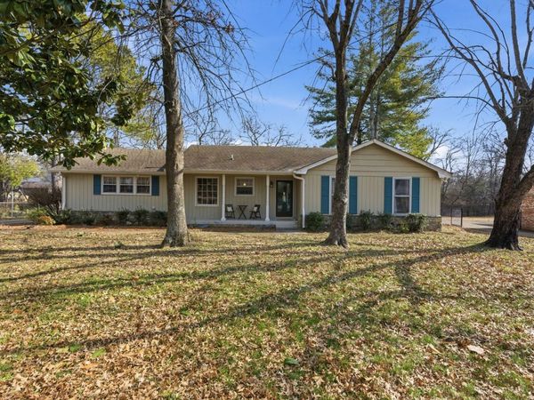 107 Bryan House Dr, Goodlettsville, TN 37072