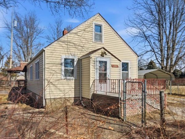 1330 AVENUE O Avenue, CARTER LAKE, IA 51510