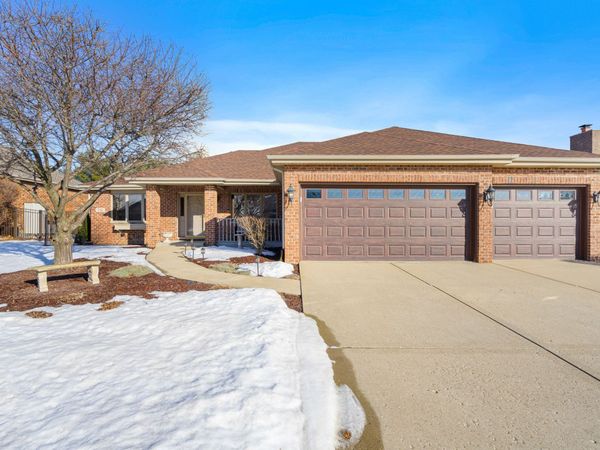 732 Teal Drive, New Lenox, IL 60451