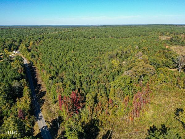 01 Mississippi 331 , Paris, MS 38949