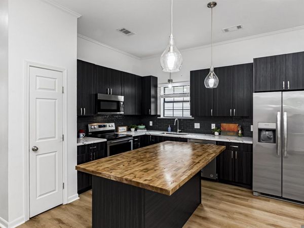 902 S Audubon Place Ave, Gonzales, LA 70737