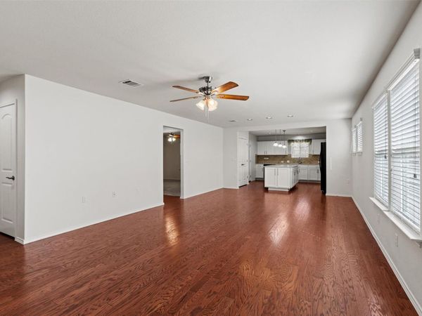 206 Paint Creek LN, Georgetown, TX 78633