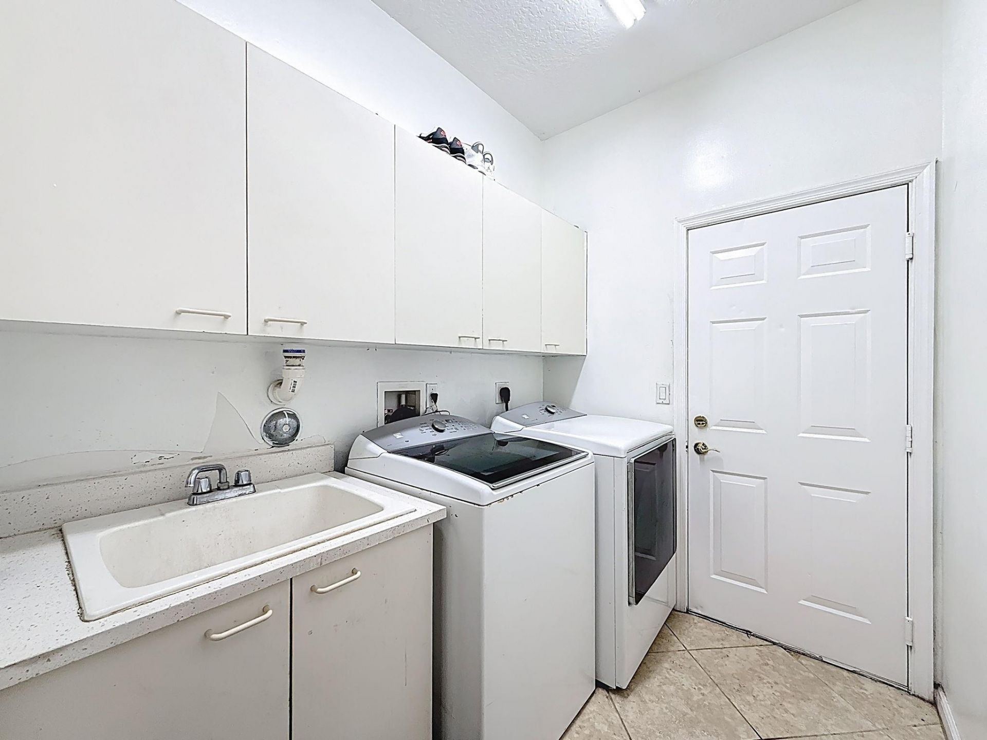 16918 SW 16th Street, Pembroke Pines, FL 33027 Photo