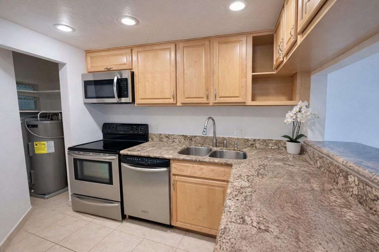 5300 NE 24th Terrace, Unit 216C, Fort Lauderdale, FL 33308 Photo