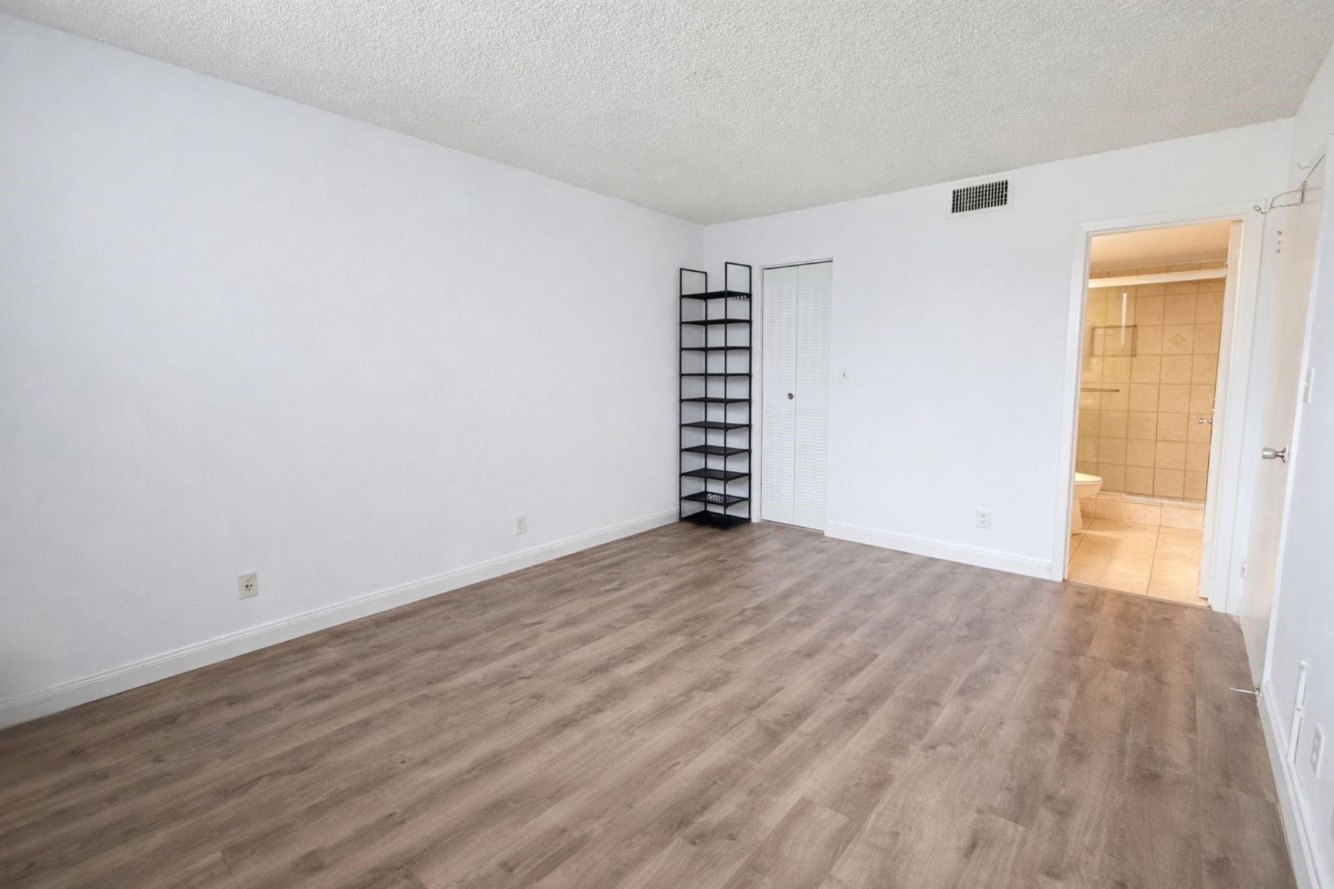 5300 NE 24th Terrace, Unit 216C, Fort Lauderdale, FL 33308 Photo