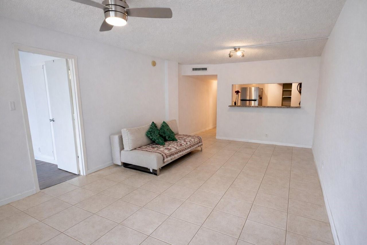 5300 NE 24th Terrace, Unit 216C, Fort Lauderdale, FL 33308 Photo