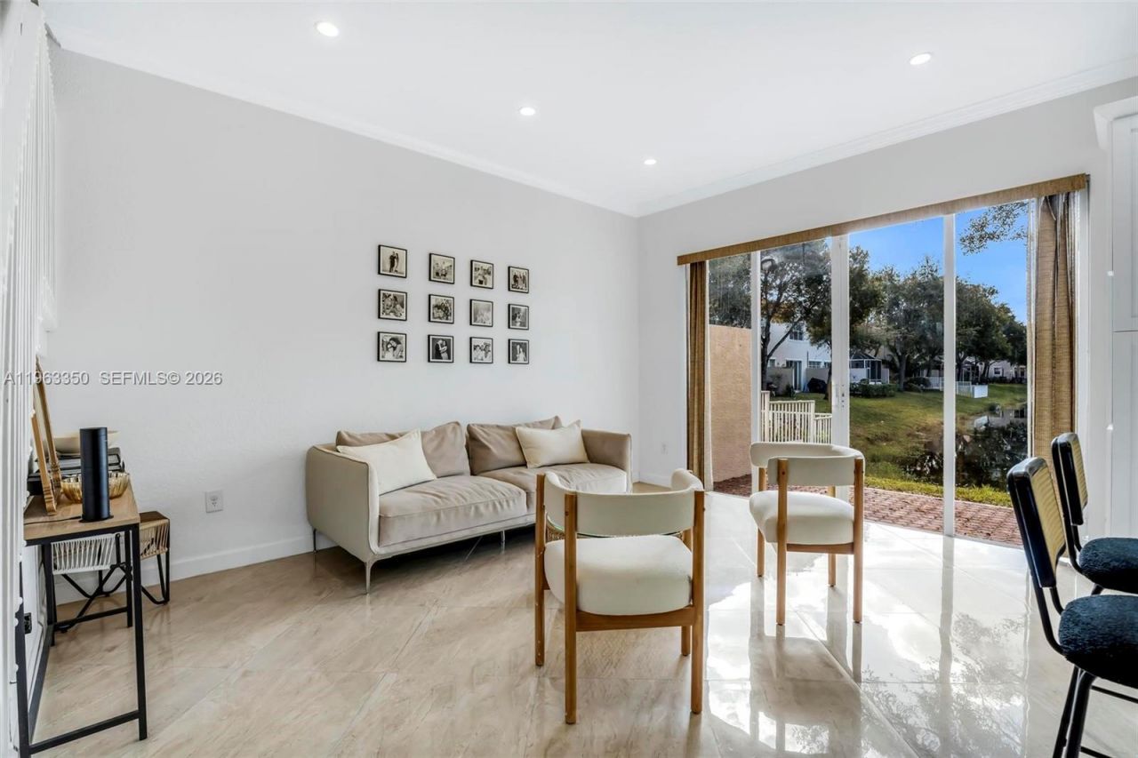 12464 SW 42nd St, Miramar, FL 33027 Photo