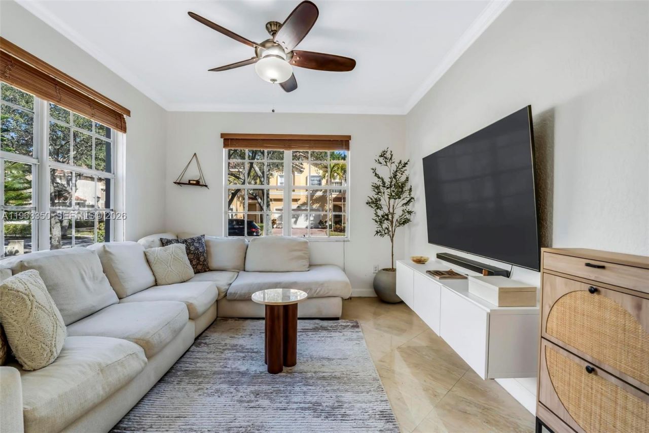 12464 SW 42nd St, Miramar, FL 33027 Photo