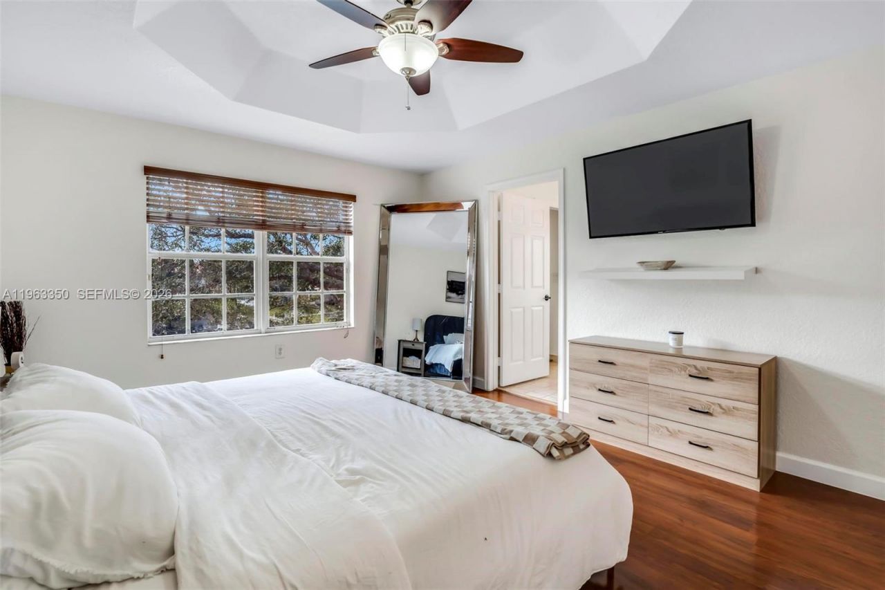 12464 SW 42nd St, Miramar, FL 33027 Photo