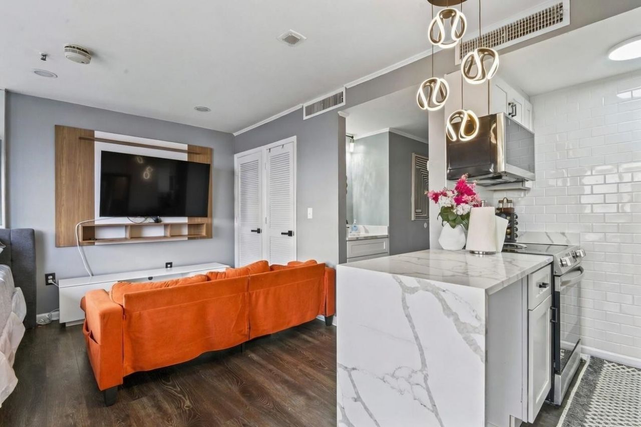 5905 S Kings Hwy.  Photo 11