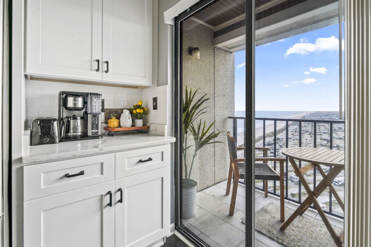 5905 S Kings Hwy.  Photo 16