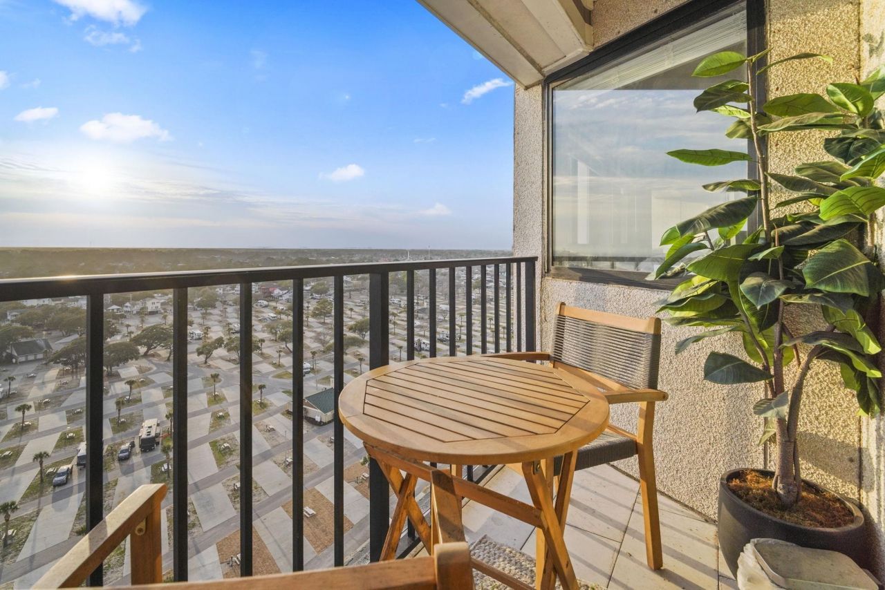 5905 S Kings Hwy.  Photo 21