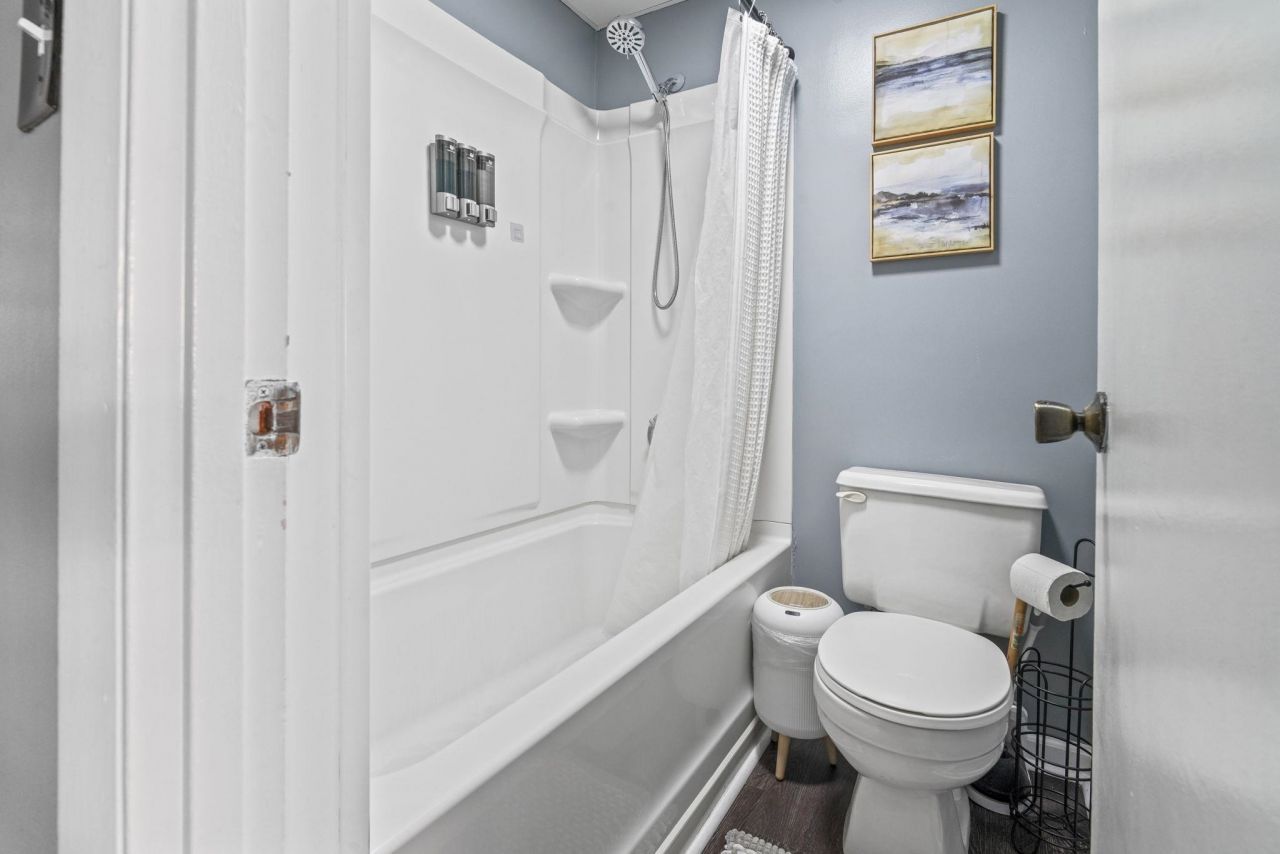 5905 S Kings Hwy.  Photo 23