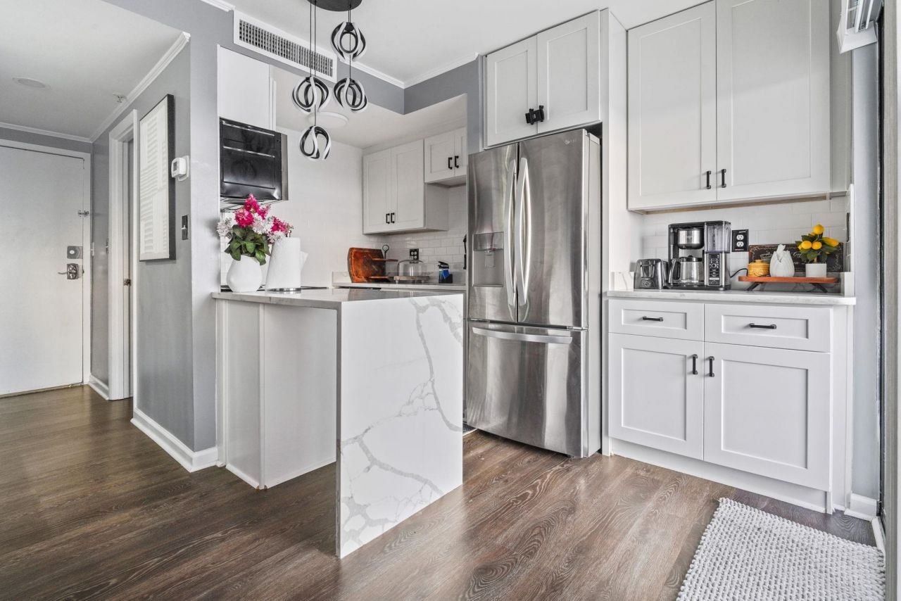 5905 S Kings Hwy.  Photo 6