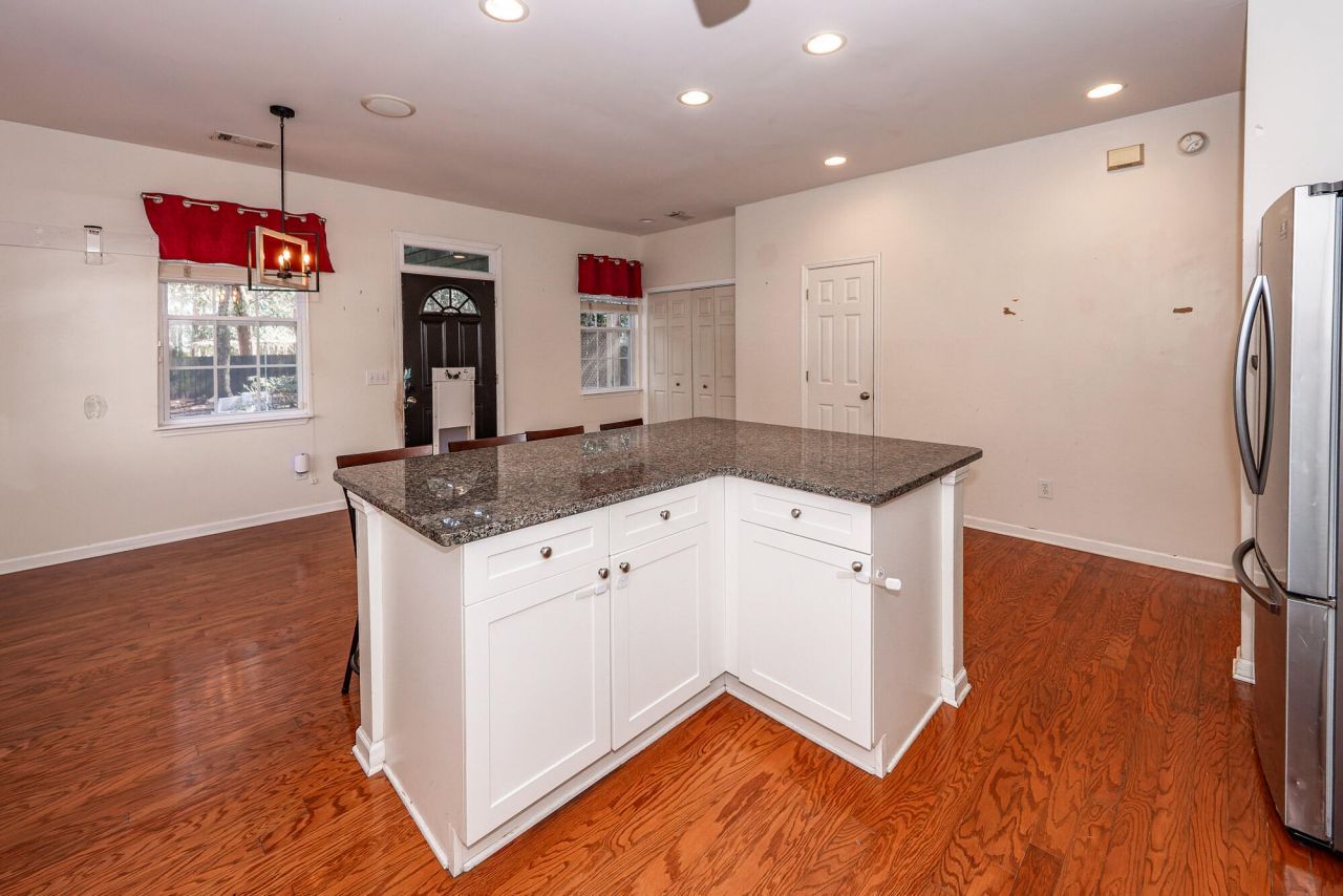 1764 Hickory Knoll Way Photo 10