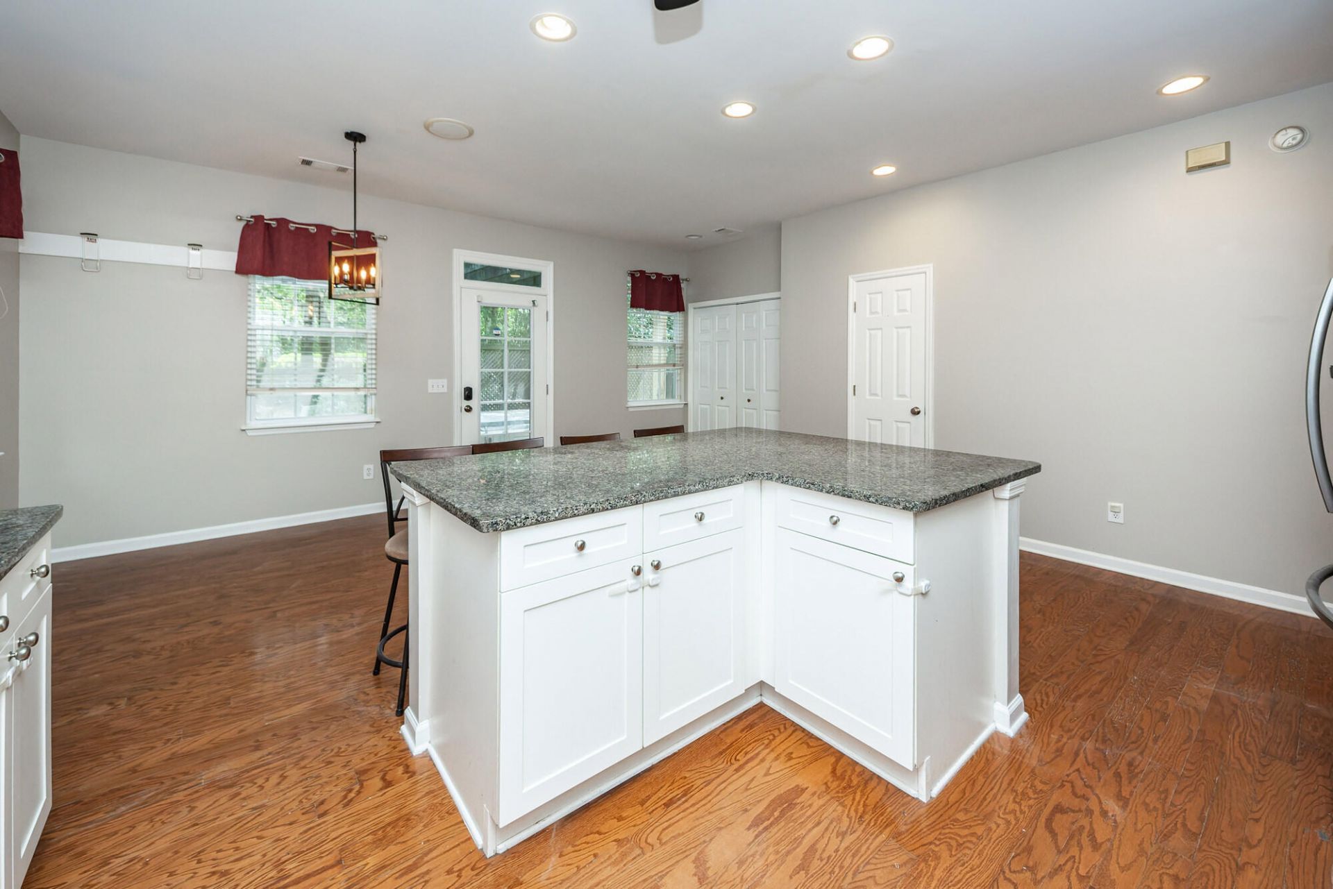 1764 Hickory Knoll Way Photo 16