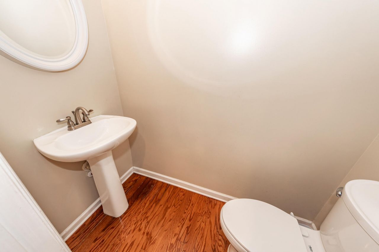 1764 Hickory Knoll Way Photo 22