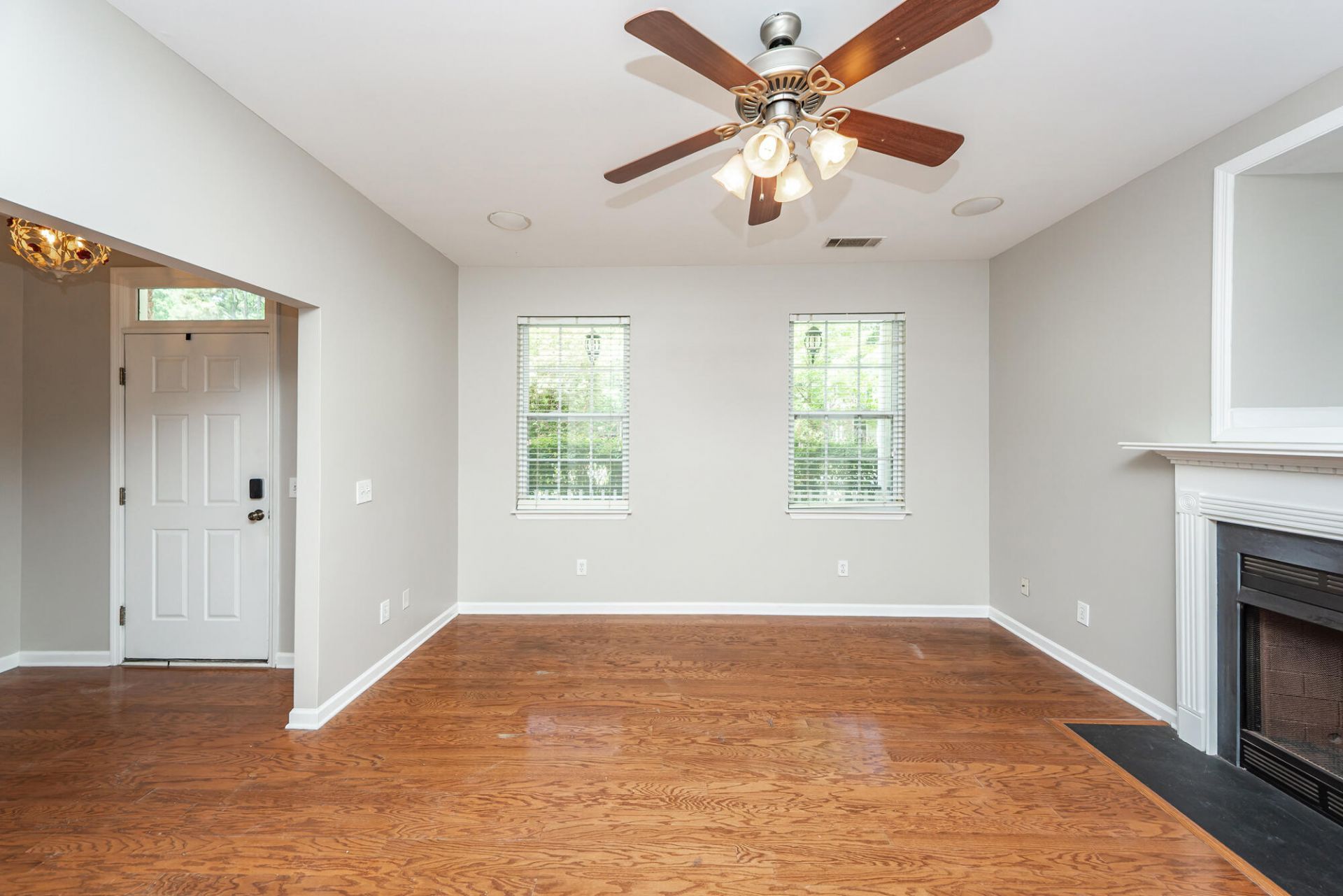 1764 Hickory Knoll Way Photo 6