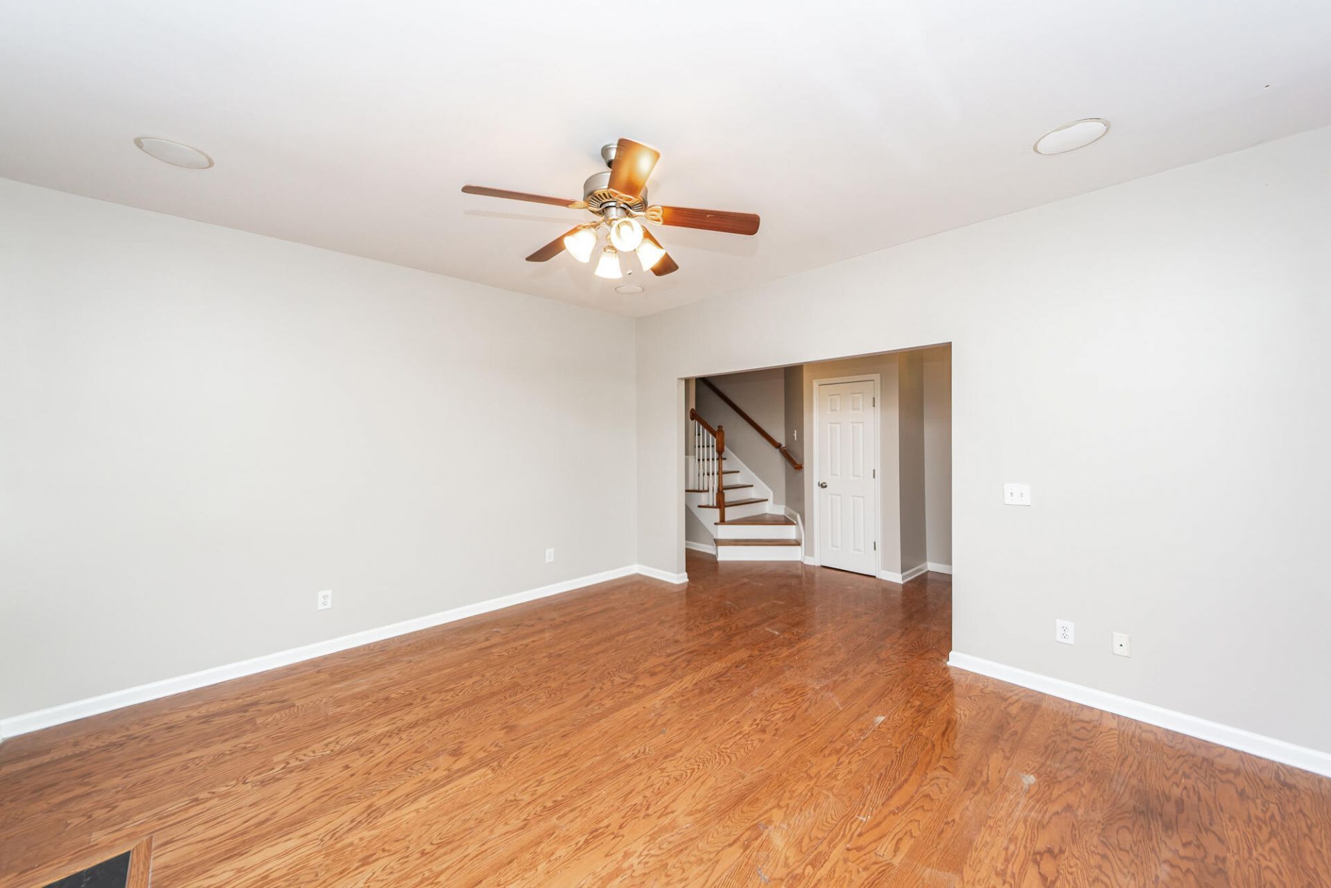 1764 Hickory Knoll Way Photo 8