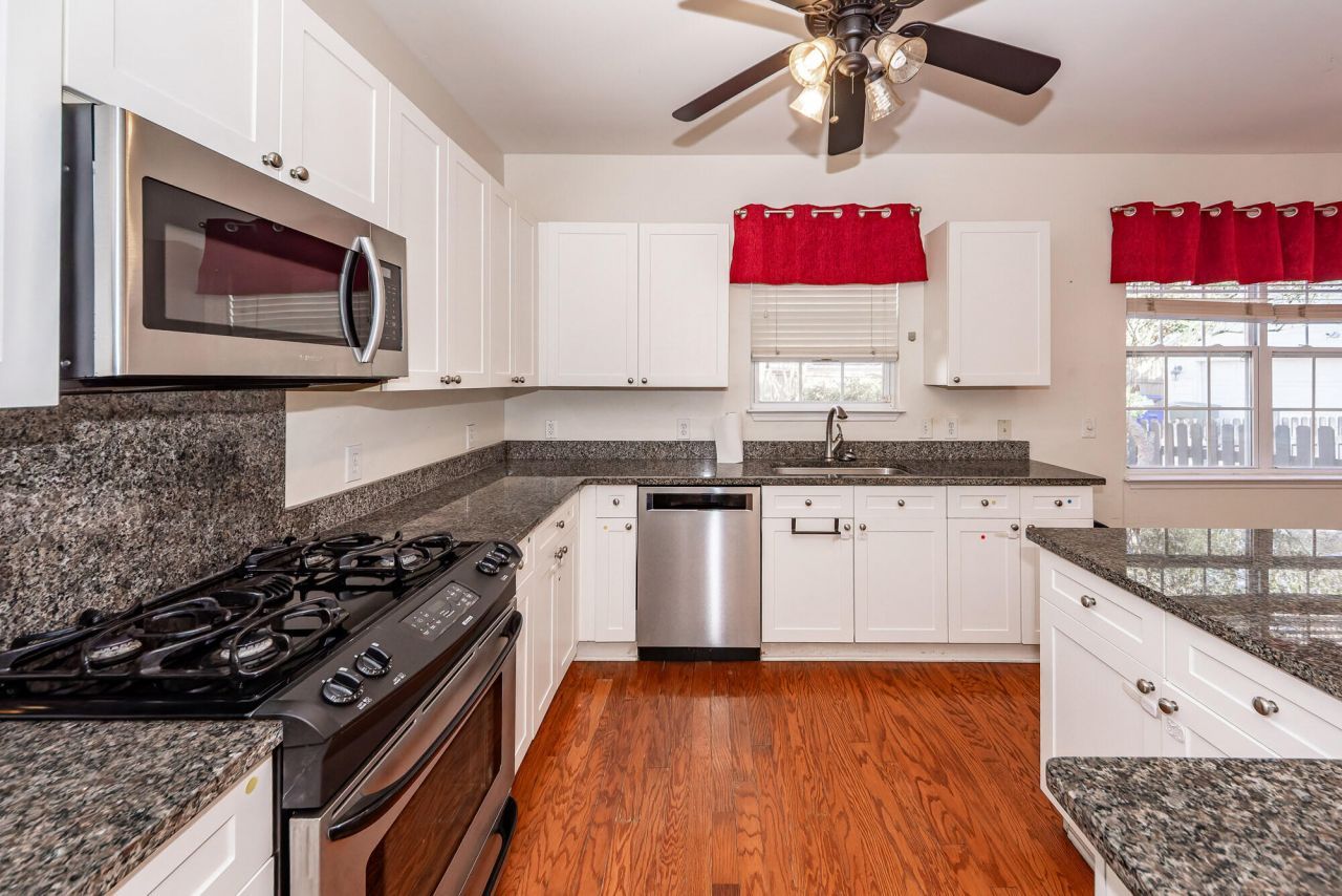 1764 Hickory Knoll Way Photo 9