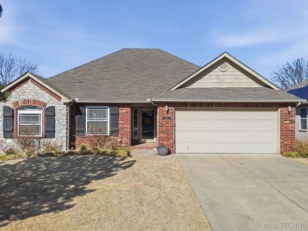 19405 E 48th Street S, Broken Arrow, OK 74014