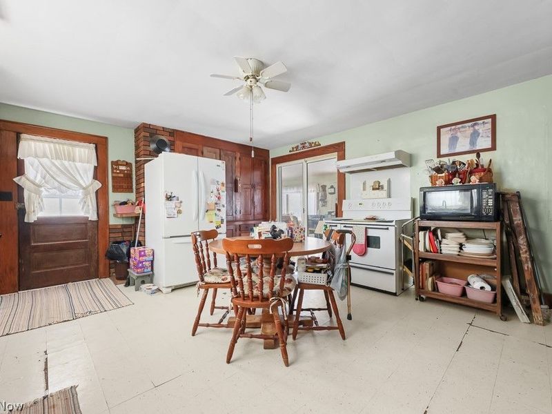 18262 W Pine Lake Road, Beloit, OH 44609 Photo 14