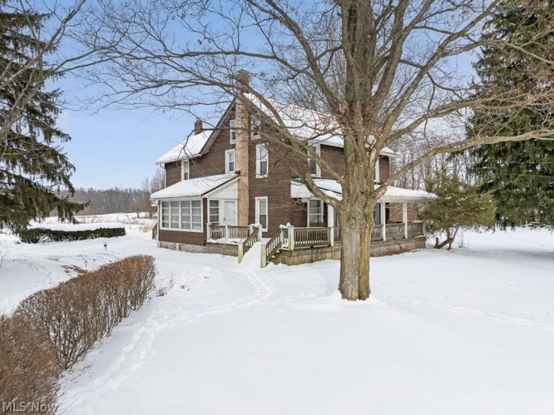 18262 W Pine Lake Road, Beloit, OH 44609 Photo 2