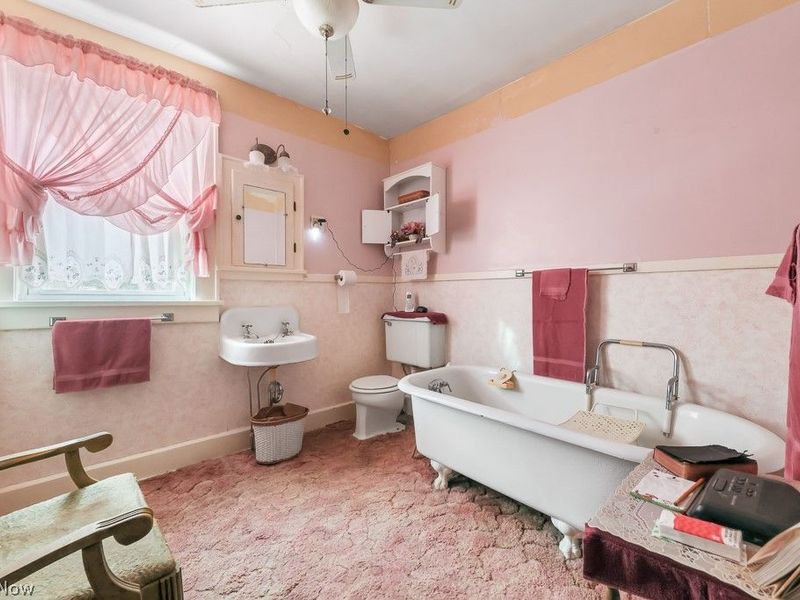 18262 W Pine Lake Road, Beloit, OH 44609 Photo 23