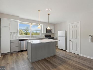 500 MANOR HOUSE LANE, Unit B3, WILLOW GROVE, PA 19090