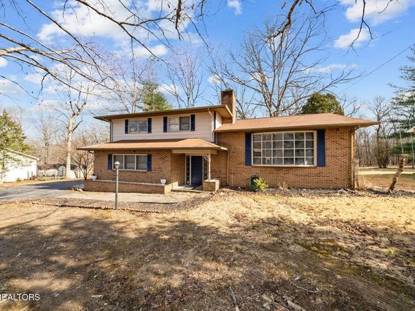 2275 Spruce Loop, Crossville, TN 38555