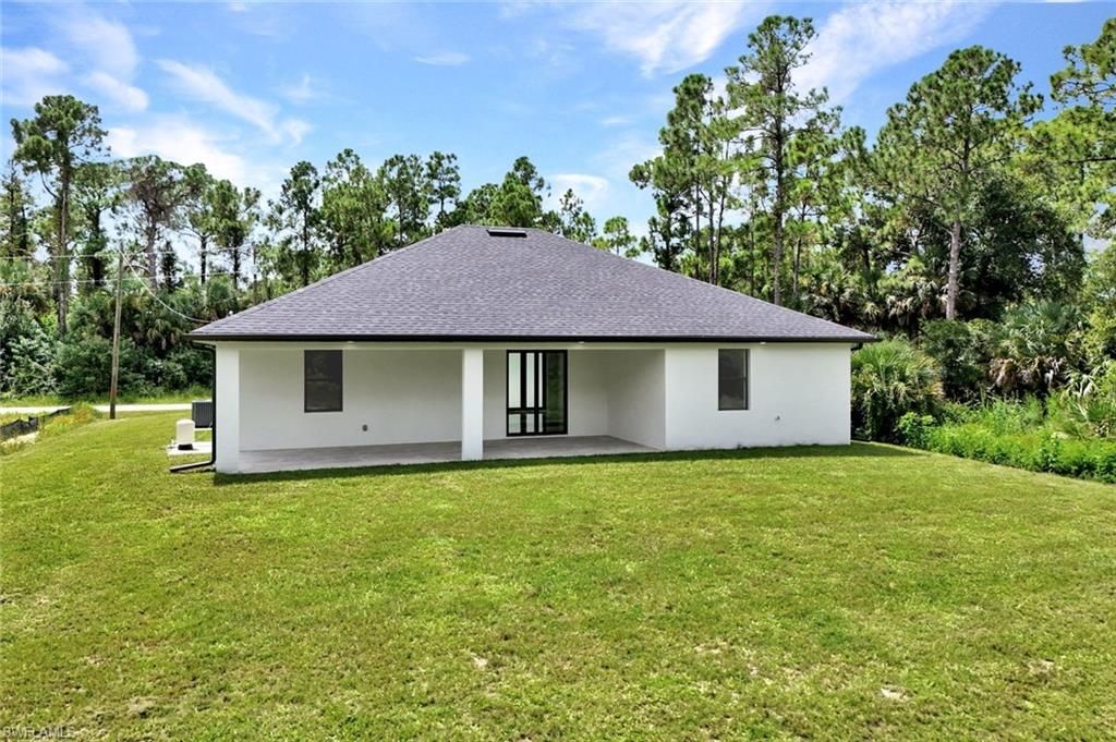 1137 Rahway St E, Lehigh Acres, FL 33974 Photo