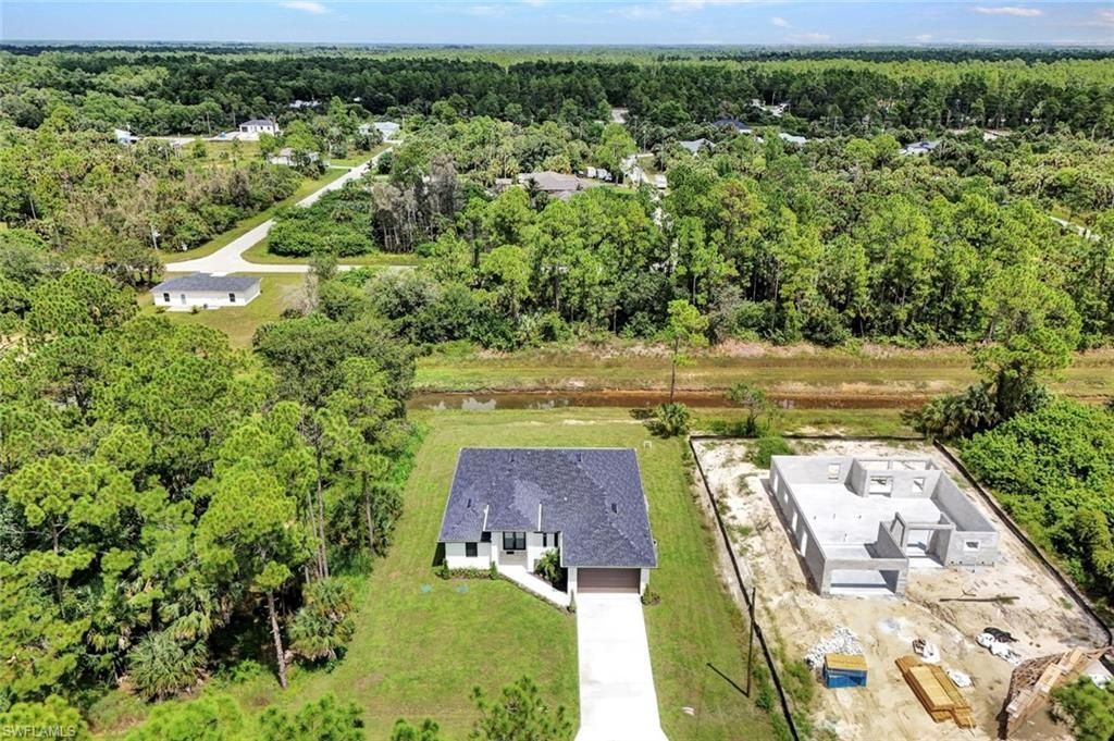 1137 Rahway St E, Lehigh Acres, FL 33974 Photo