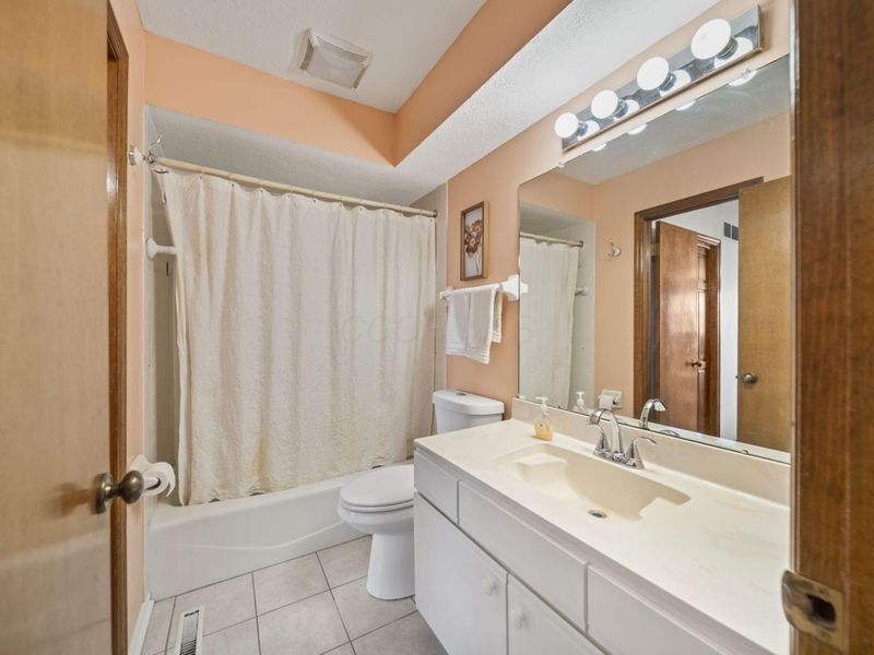 3234 Parkview Circle, Grove City, OH 43123 Photo 22