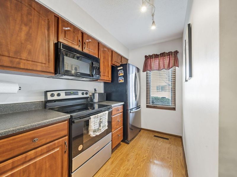 3234 Parkview Circle, Grove City, OH 43123 Photo 5