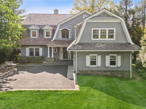 32 Pryer Lane, Larchmont, NY 10538