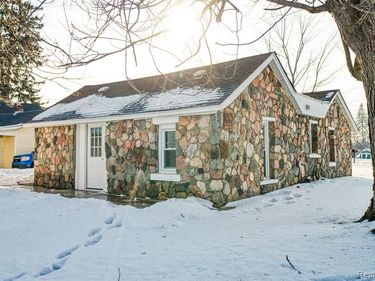 320 N Hibbard Street, Fowlerville Vlg, MI 48836