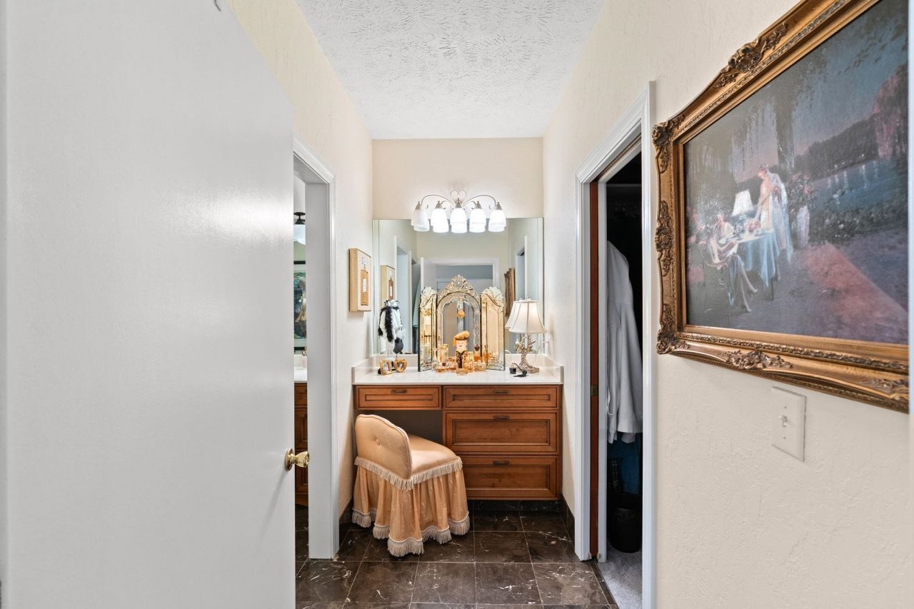 3775 Cedar Creek Dr.  Photo 14