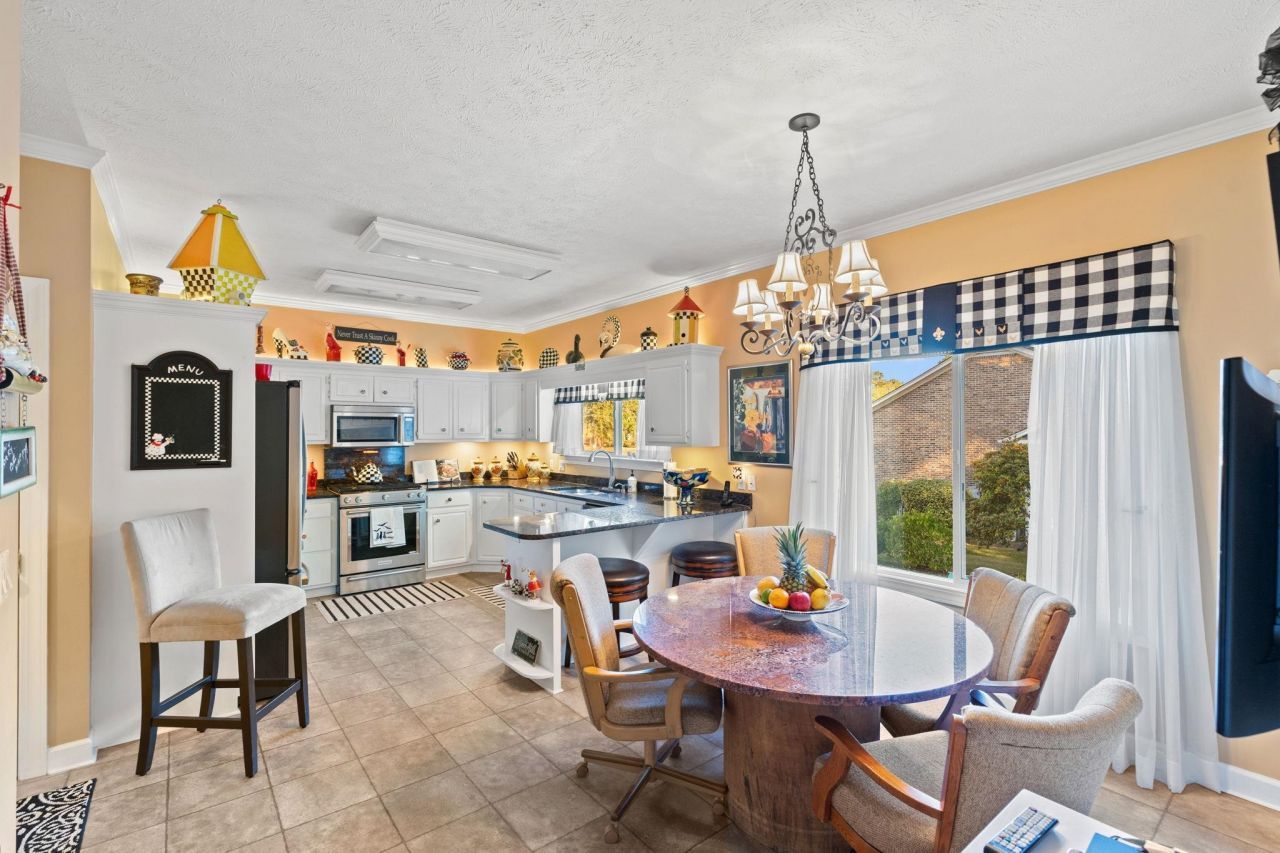 3775 Cedar Creek Dr.  Photo 8