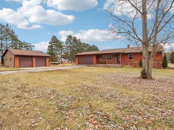 E9959 3rd Street, Prairie Du Sac, WI 53578